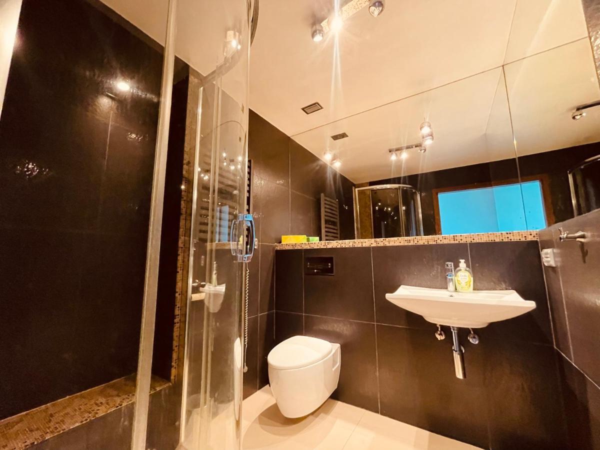 Apartamenty Ktw Debowe Tarasy Катовице Екстериор снимка